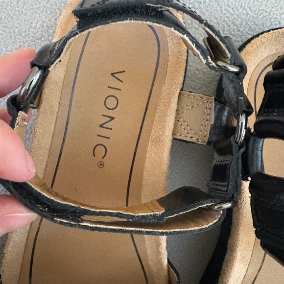 Vionic Kayani Black Leather Sandals Womens 6 Comfort Orthotic Adjustable Velcro - Picture 3 of 5